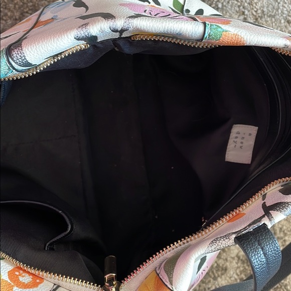 Floral Bag - Picture 3 of 3